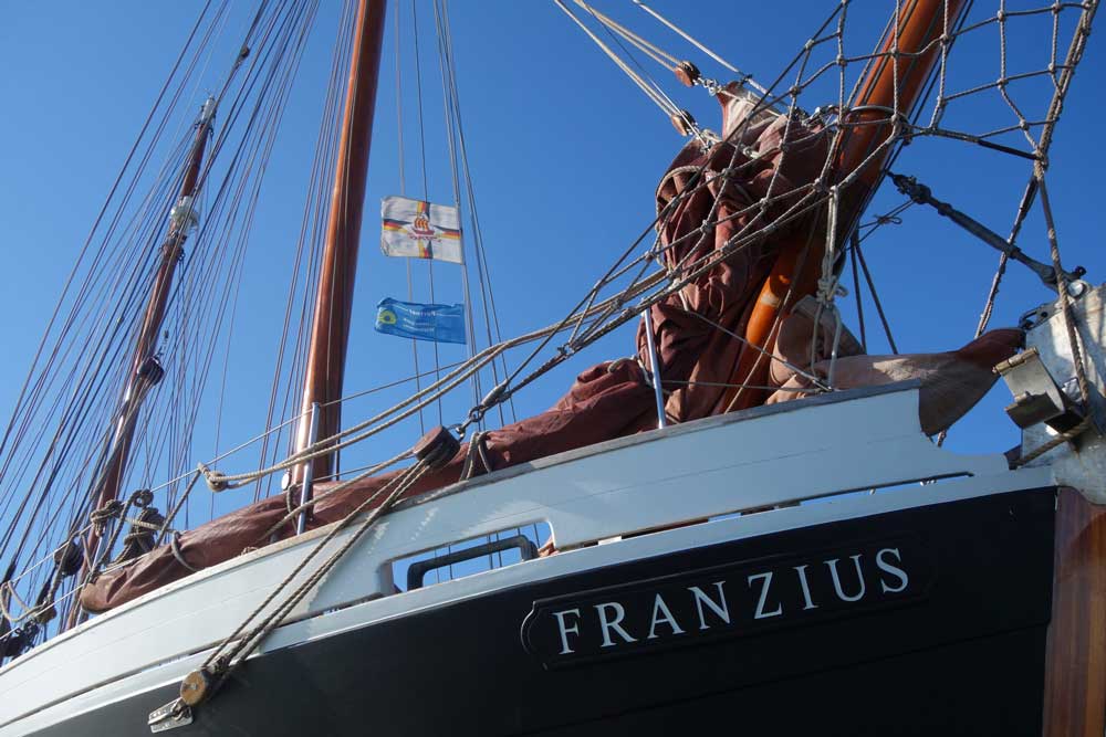Titelbild_Schiff-Franzius